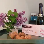 Le Cocon A Escapade Romantique & Degustation De Champagne