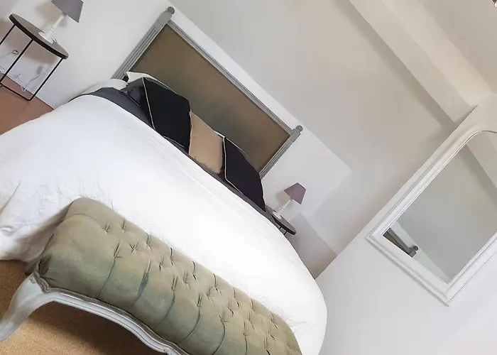 Le Cocon A Escapade Romantique & Degustation De Champagne Ay-Champagne