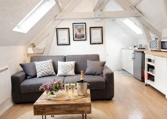 Le Cocon A Escapade Romantique & Degustation De Champagne Ay-Champagne